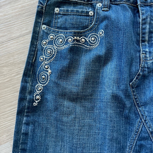 Baccini Embroidered Denim Maxi Skirt Boho Western Y2K Studded Jean Skirt Size 10 - Picture 6 of 8